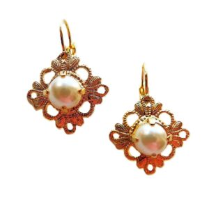 Anastasia Perle Earrings